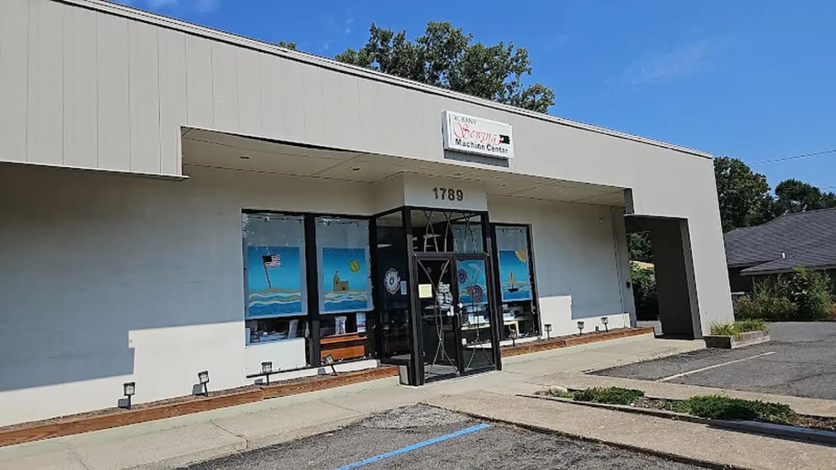 Fabric store in Albany, NY: Albany Sewing Machine Center