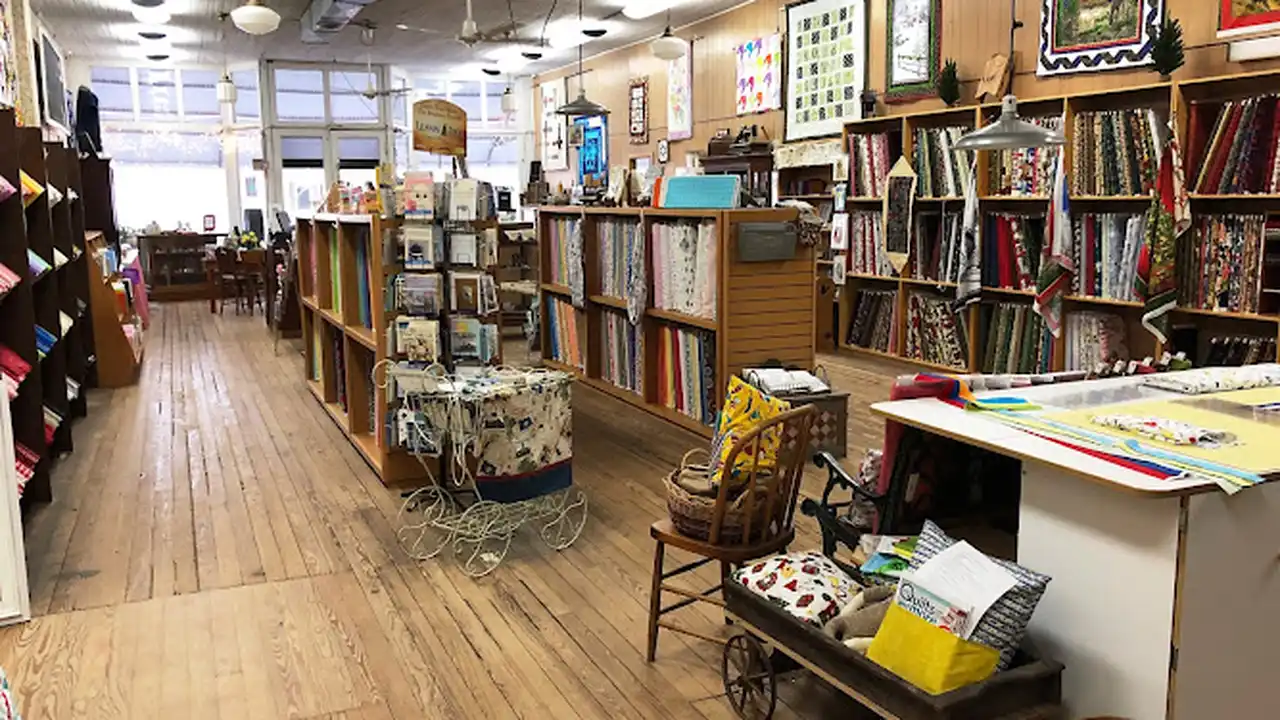 Fabric store in Alden, KS: Prairie Flower Crafts