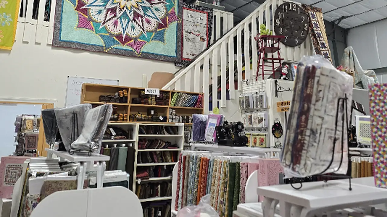Fabric store in Altamont, UT: Quilts N Fabrics