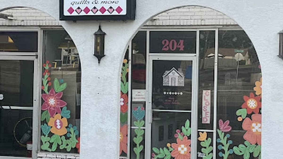 Fabric store in Amarillo, TX: Hometown Quilts & More