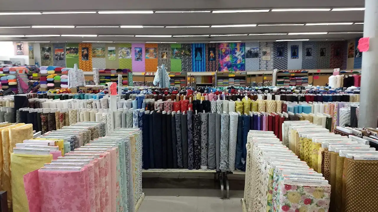 Fabric store in Anaheim, CA: M & L Fabrics Discount Store