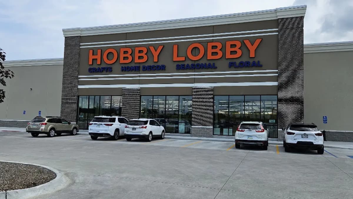 Fabric store in Ankeny, IA: Hobby Lobby