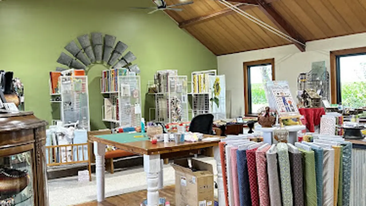 Fabric store in Anthony, KS: Cottage Farms Quilts & Embroidery