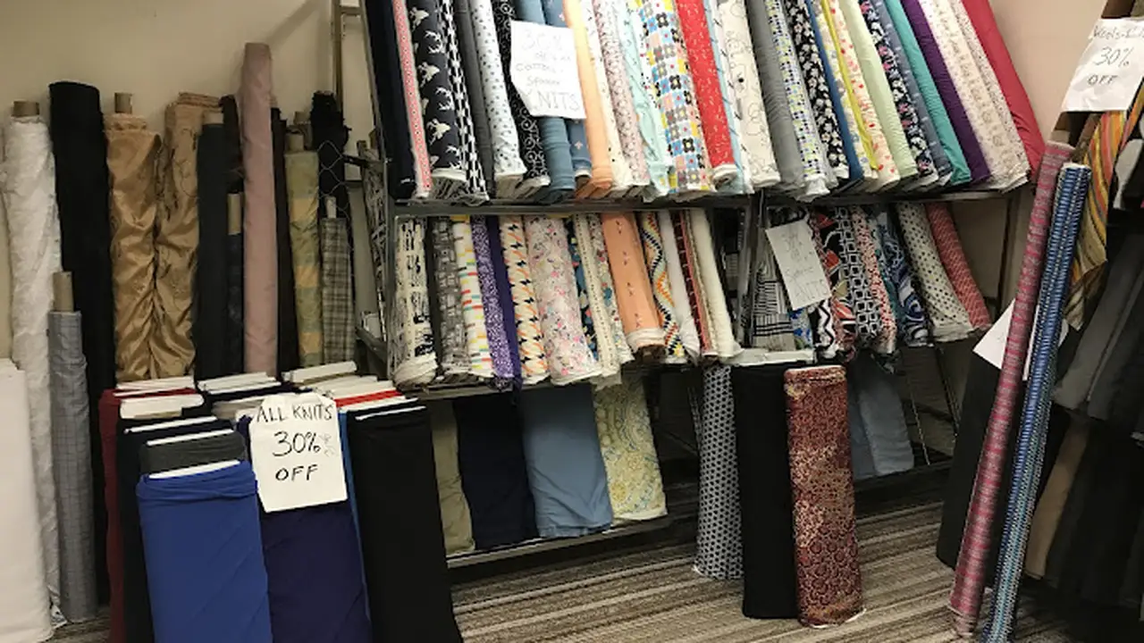Fabric store in Arlington, MA: Fabric Corner Inc