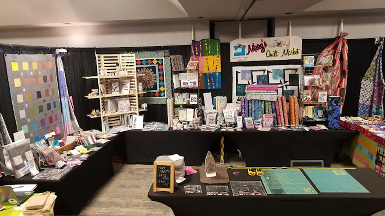 Fabric store in Arthur, ND: Mary's Quilt Market