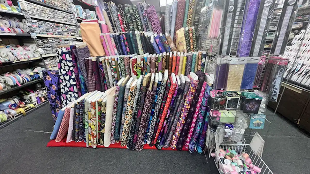 Fabric store in Astoria, NY: Fabric Center