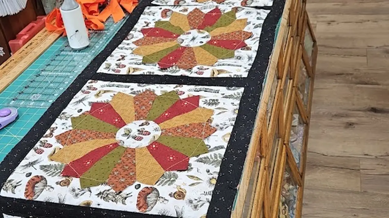 Fabric store in Aurora, OR: Speckled Hen Quilts