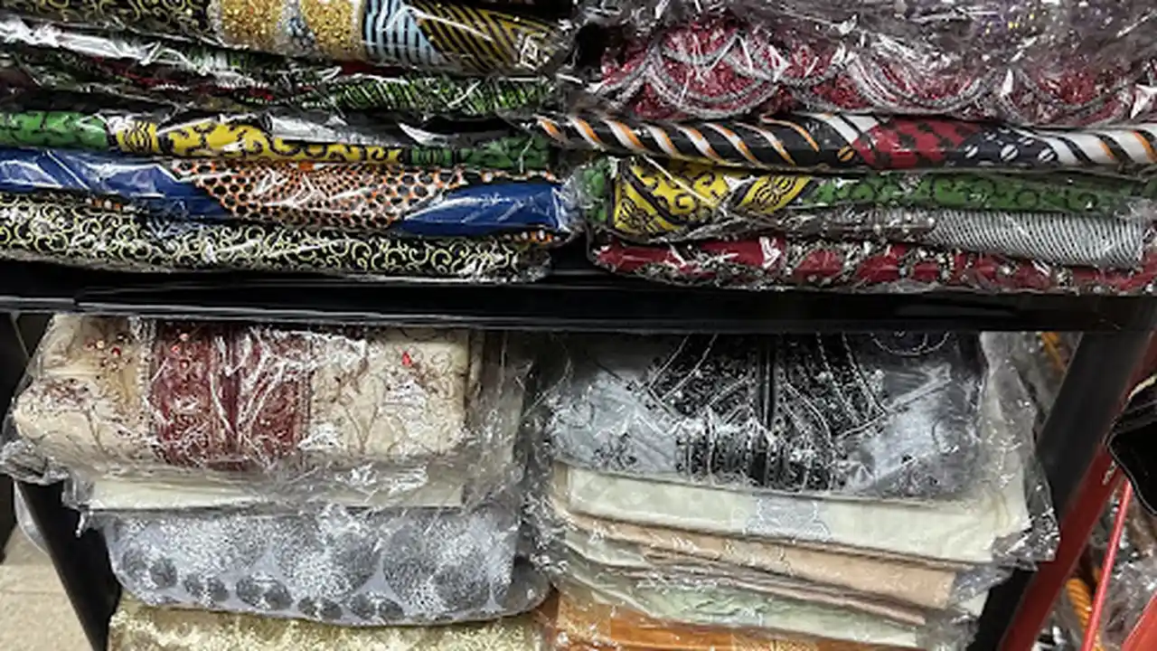 Fabric store in Avon, MA: Vee Fashions