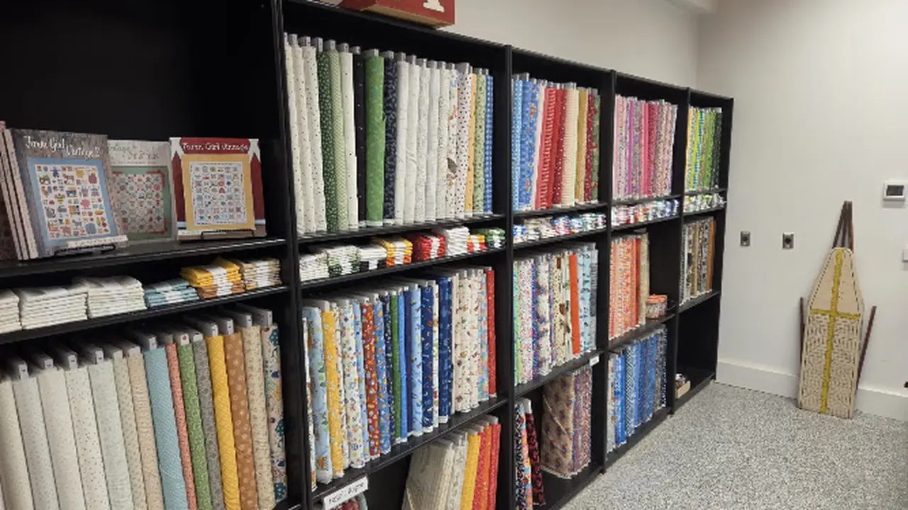 Fabric store in Ayer, MA: Creation Station Quilters Workshop