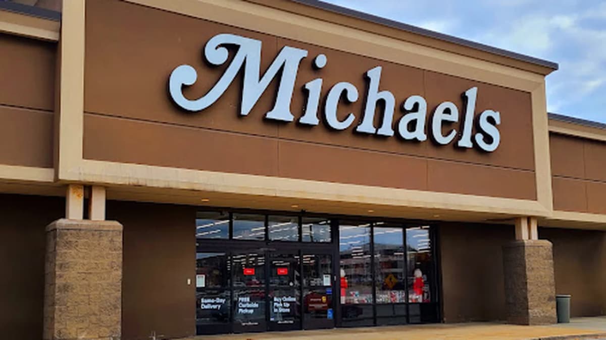 Fabric store in Beachwood, OH: Michaels