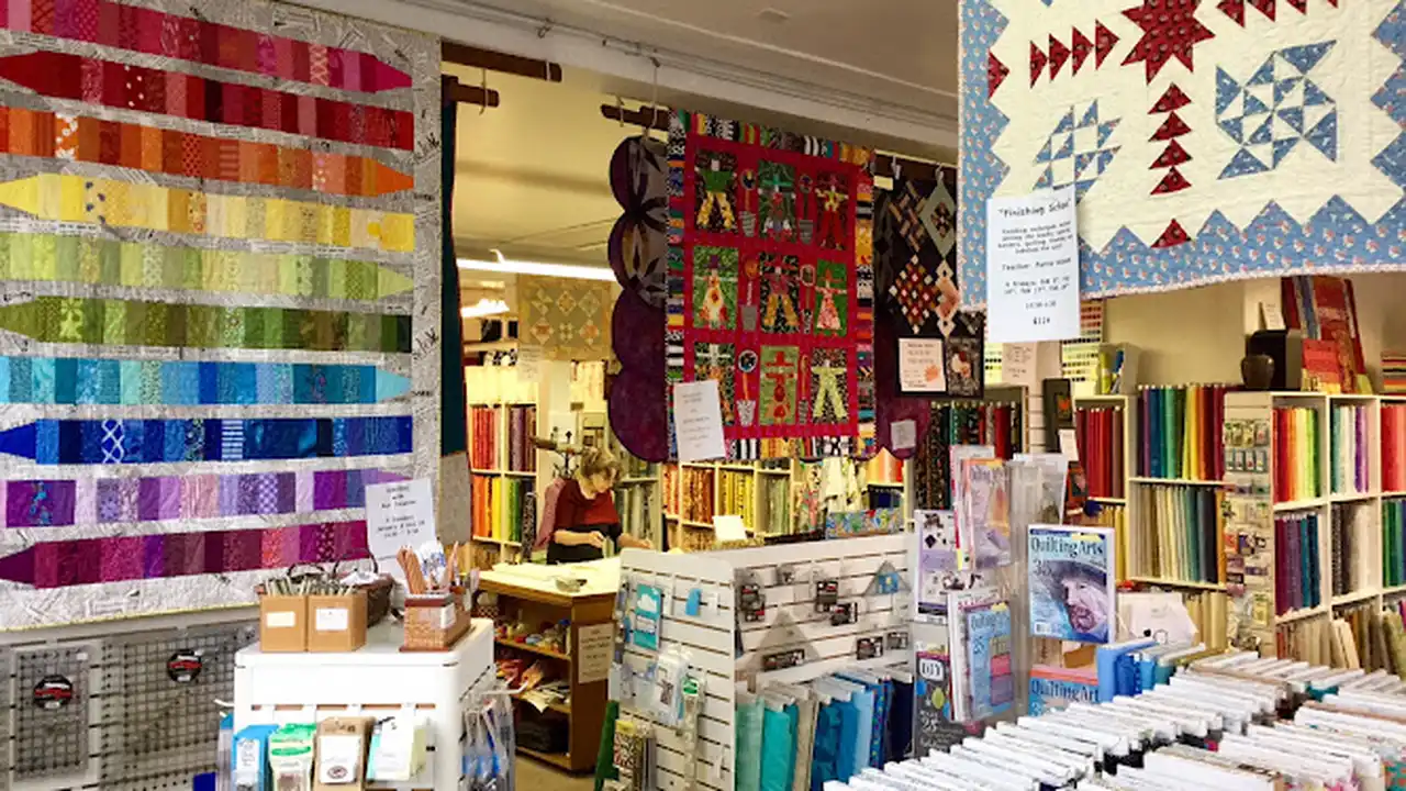 Fabric store in Berkeley, CA: New Pieces Quilt Shop