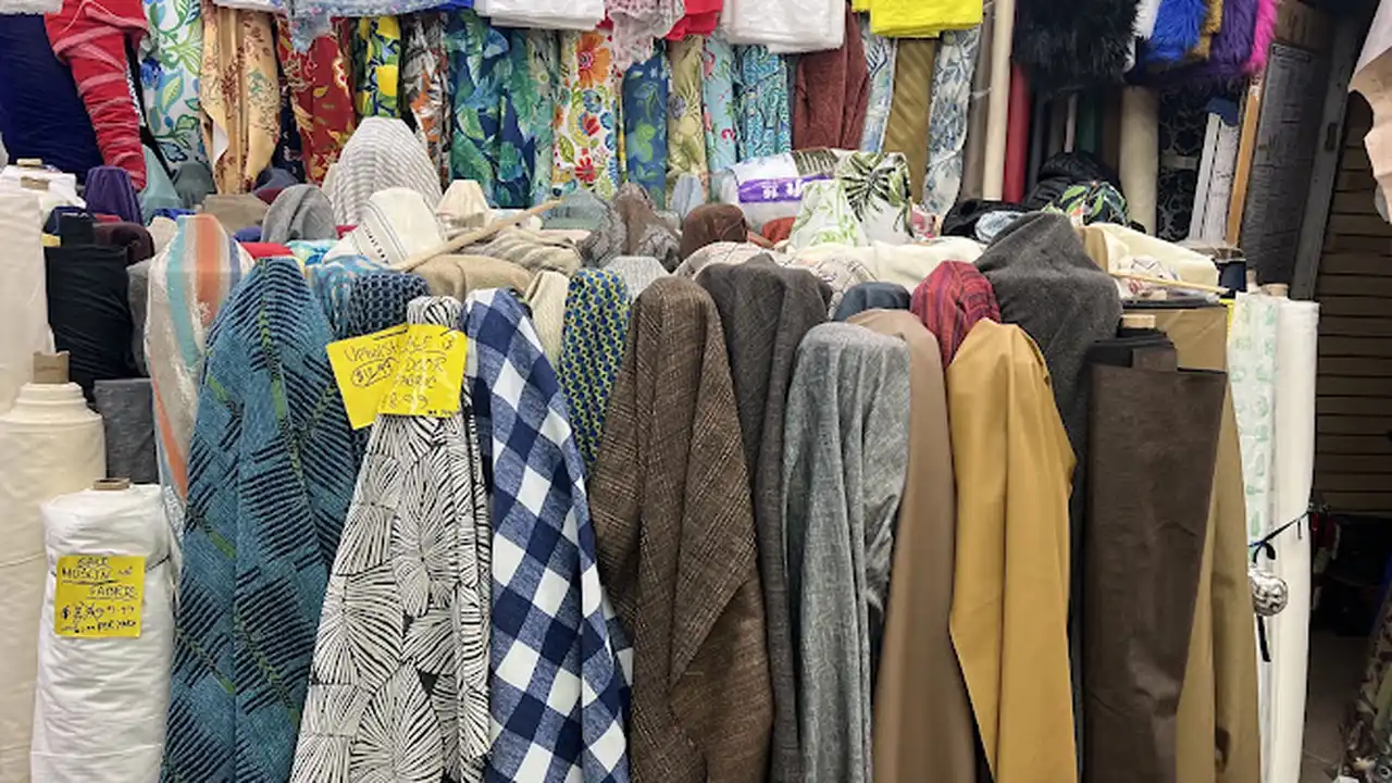 Fabric store in Brooklyn, NY: Nur Jahan Fabrics LLC
