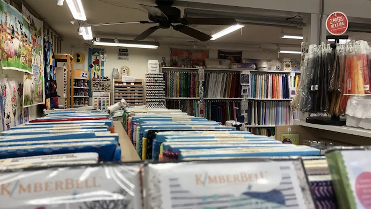 Fabric store in Brownstown, IN: Scrappy Patches Quilt Shop