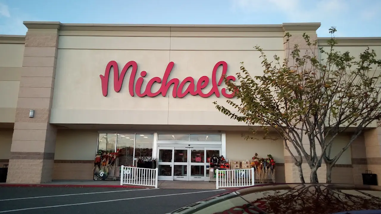 Fabric store in Brunswick, GA: Michaels