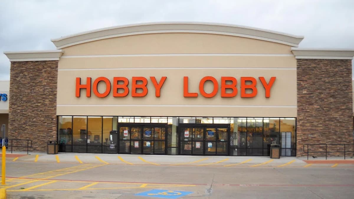 Fabric store in Burleson, TX: Hobby Lobby