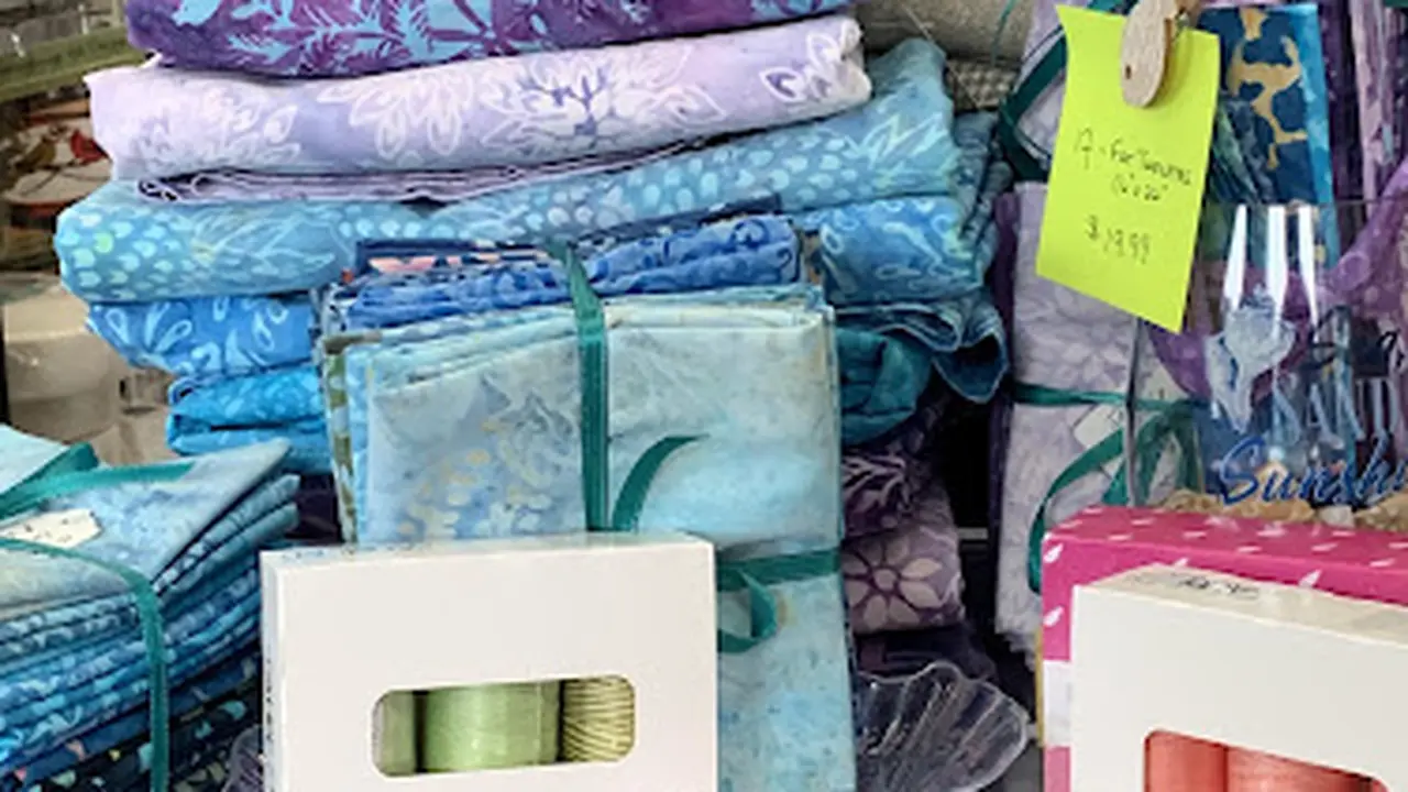 Fabric store in Camp Hill, PA: Half Moon Handwerks
