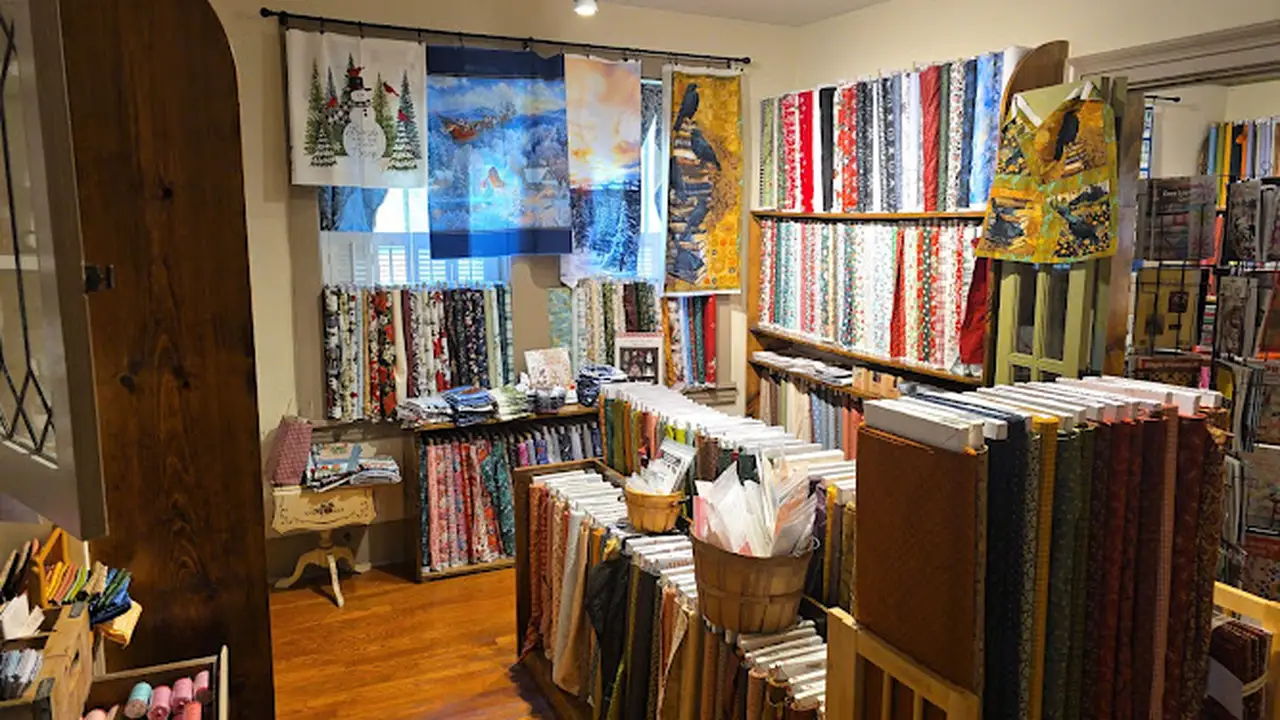 Fabric store in Canfield, OH: Village Quilter