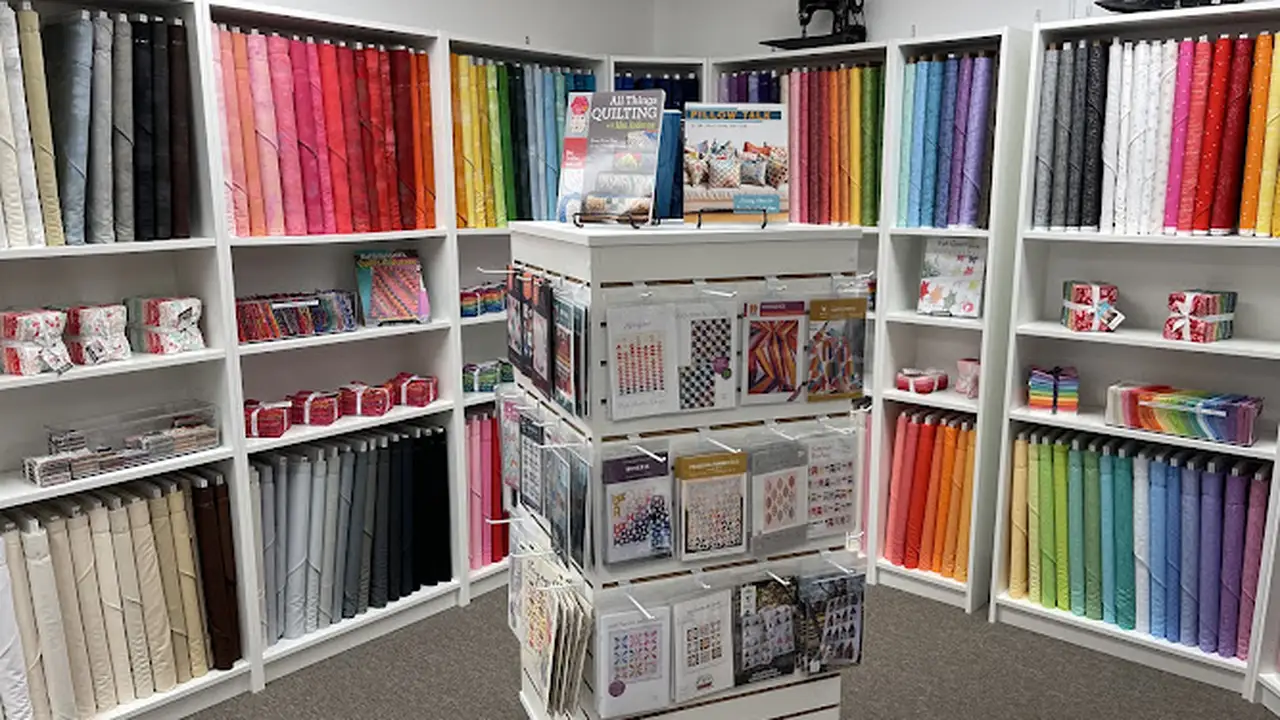 Fabric store in Carlisle, PA: Serendipity Stitch Quilt & Fabric Shop
