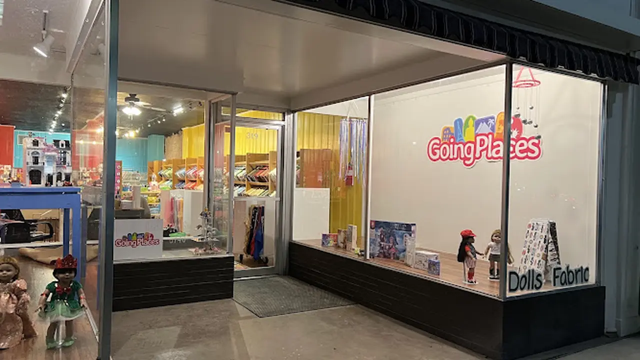 Fabric store in Carthage, MO: Going Places Dolls, Fabric and Things