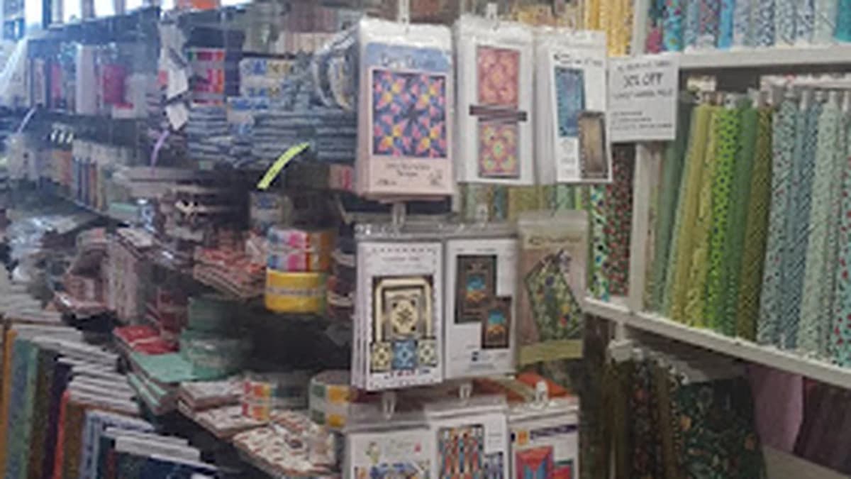Fabric store in Cassville, MO: P-Dub's Quilt Stuff