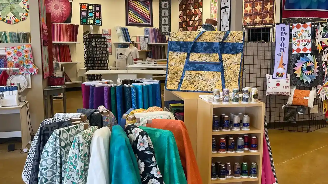 Fabric store in Cedar Rapids, IA: West Side Sewing