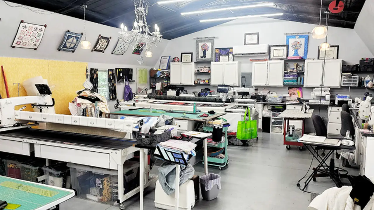 Fabric store in Celeste, TX: Quilting by Janie