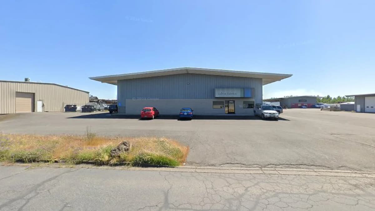 Fabric store in Central Point, OR: Henry Calvin Fabrics