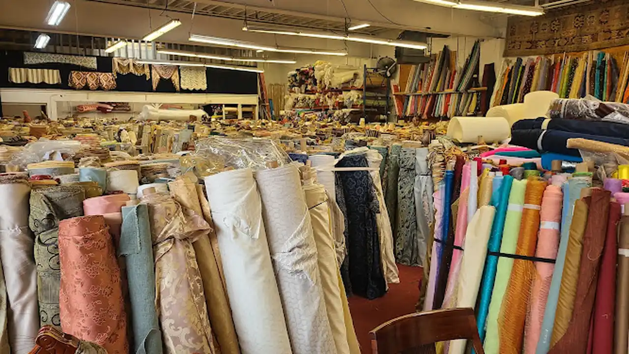 Fabric store in Clifton, NJ: Fabric Mall