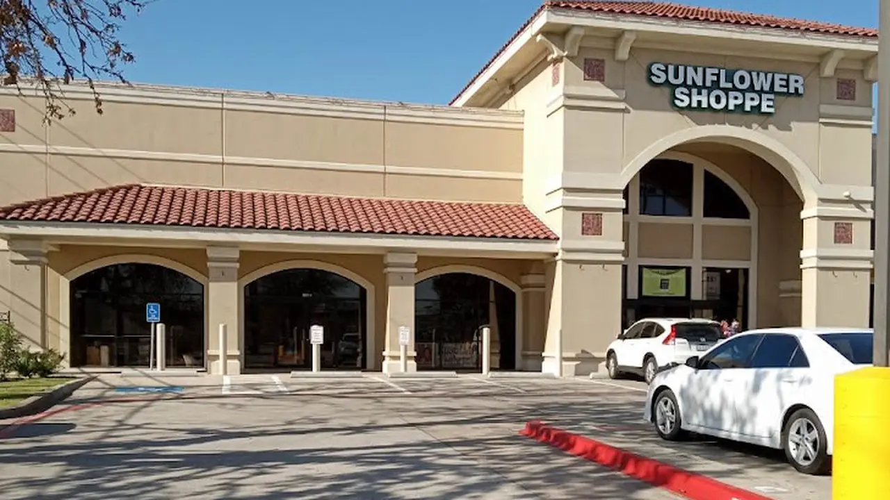 Fabric store in Colleyville, TX: Must Love Fabric