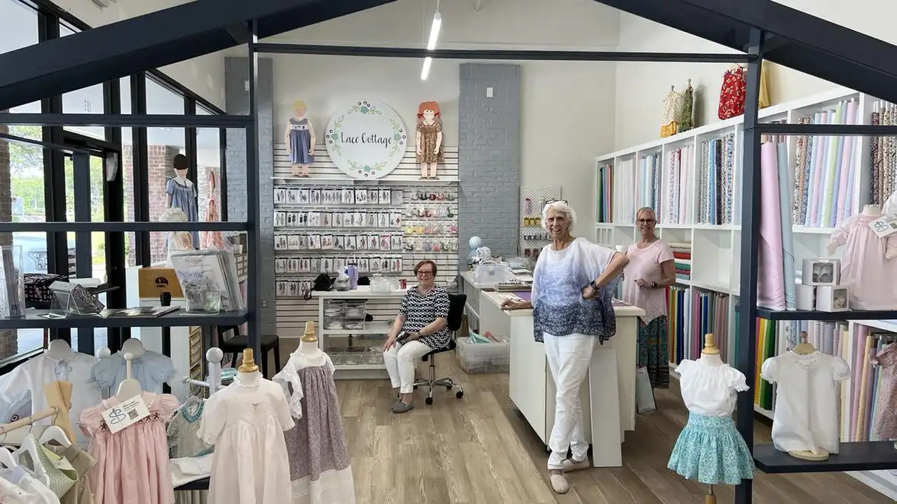Fabric store in Collierville, TN: Lace Cottage