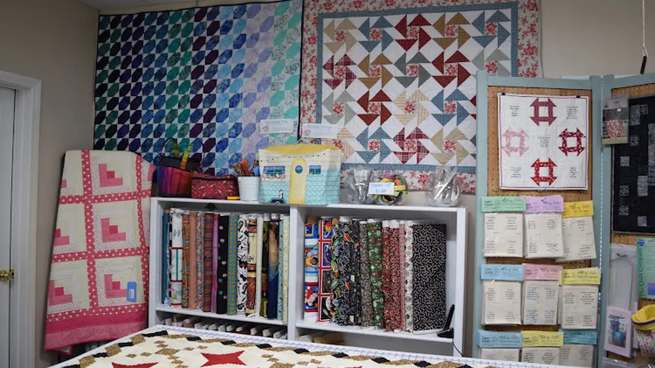 Fabric store in Columbia, IL: Warm N Cozy Quilting