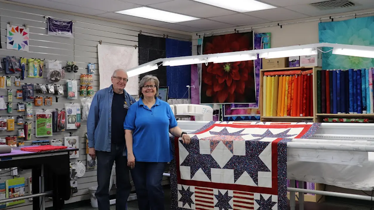 Fabric store in Commerce, TX: Fox Country Quilts