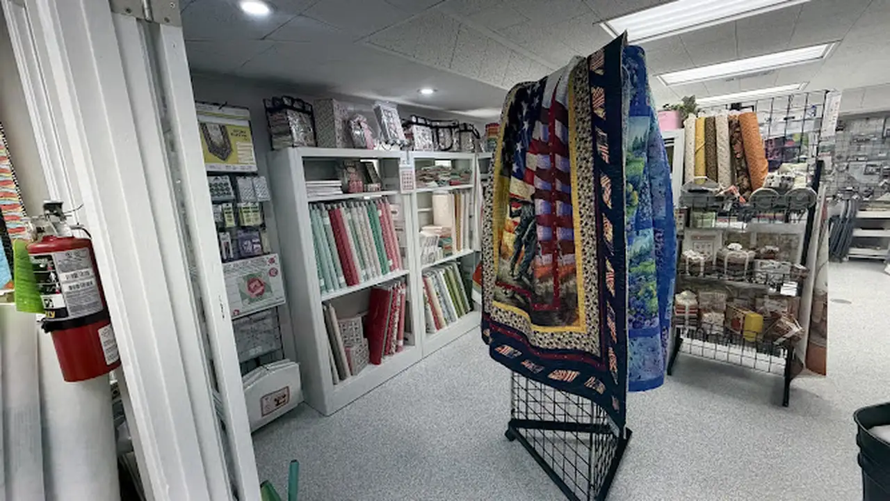 Fabric store in Dayton, TX: The LolliPop Quilt Shop
