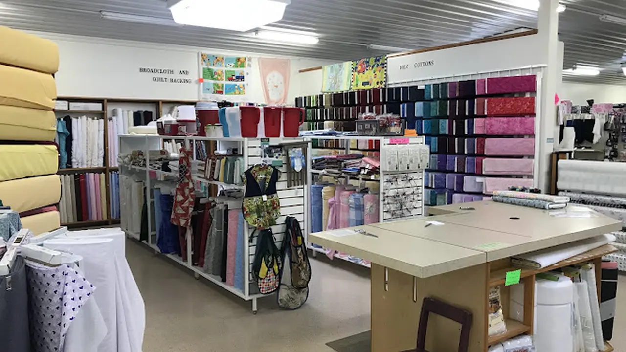 Fabric store in Dayton, VA: Rocky Cedars Enterprises