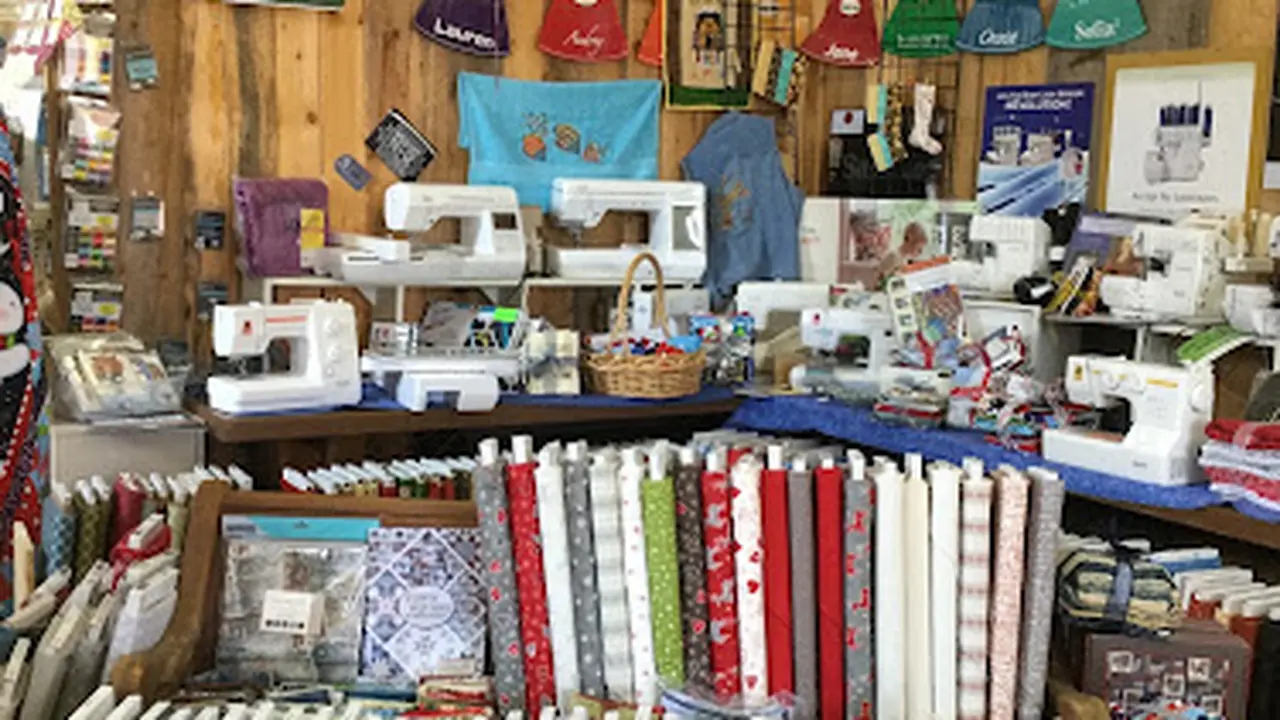 Fabric store in Del Norte, CO: Kathy's Fabric Trunk