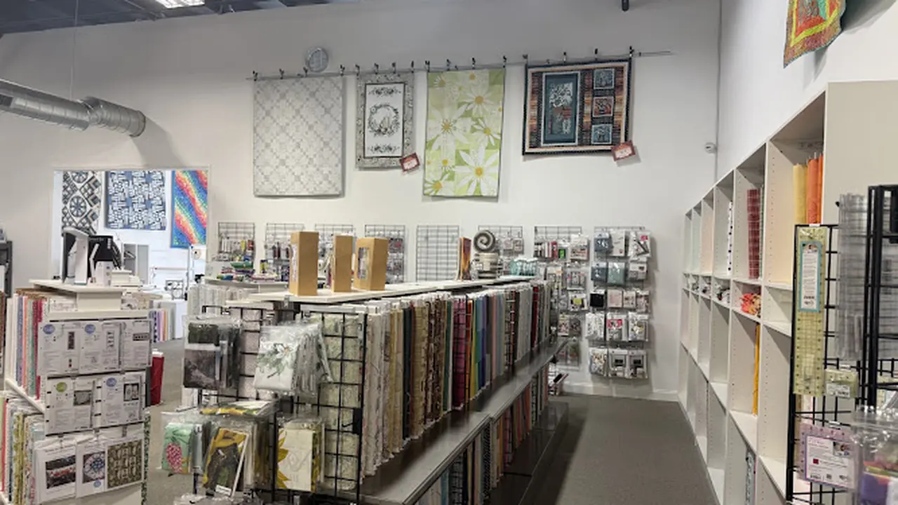 Fabric store in Dixon, CA: In Stitches