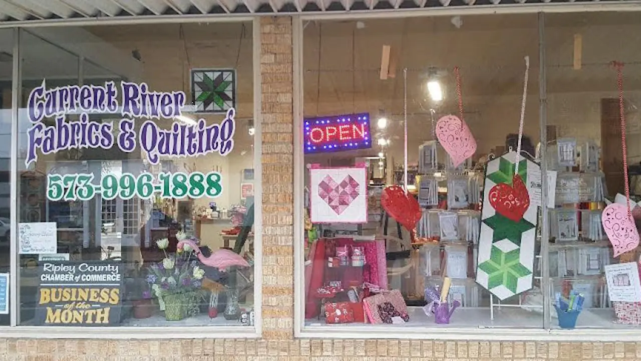 Fabric store in Doniphan, MO: Current River Fabrics and Quilting