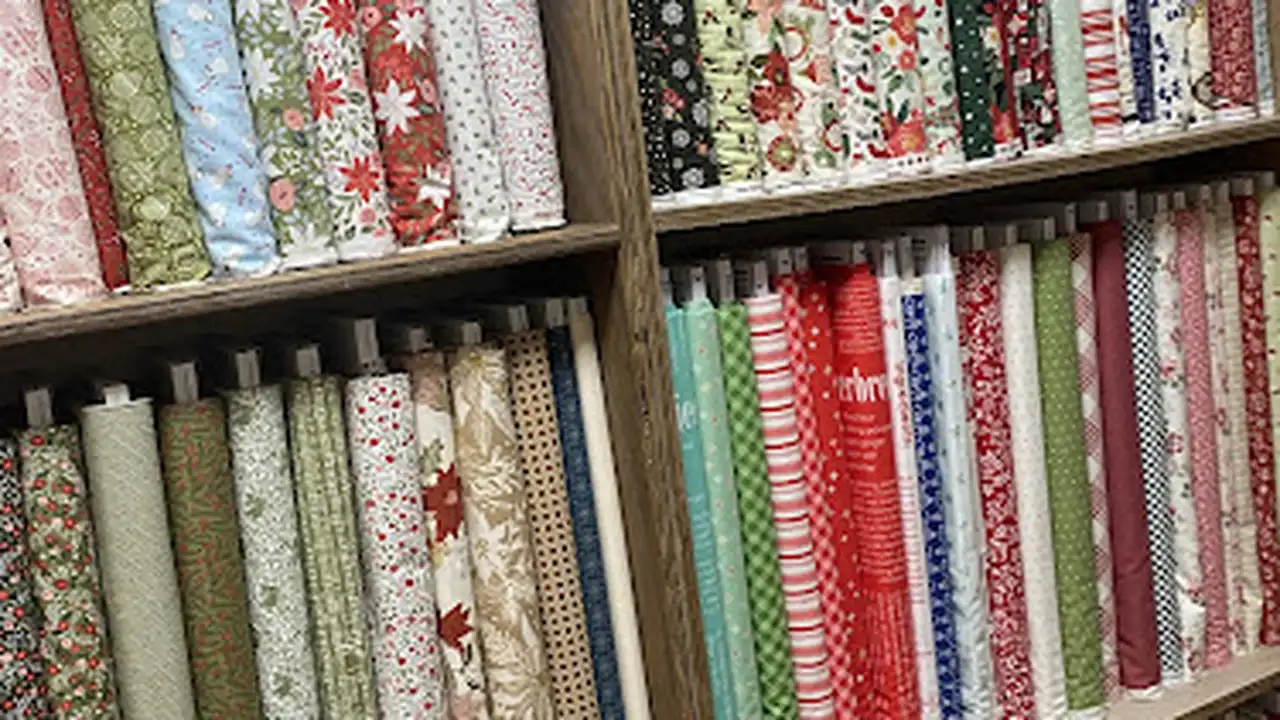 Fabric store in Dover, AR: The Hartzell Homestead Creative Mercantile & Quilt Shop
