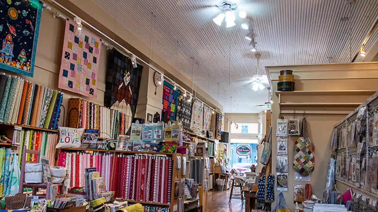 Fabric store in Dubuque, IA: Cotton Cabin
