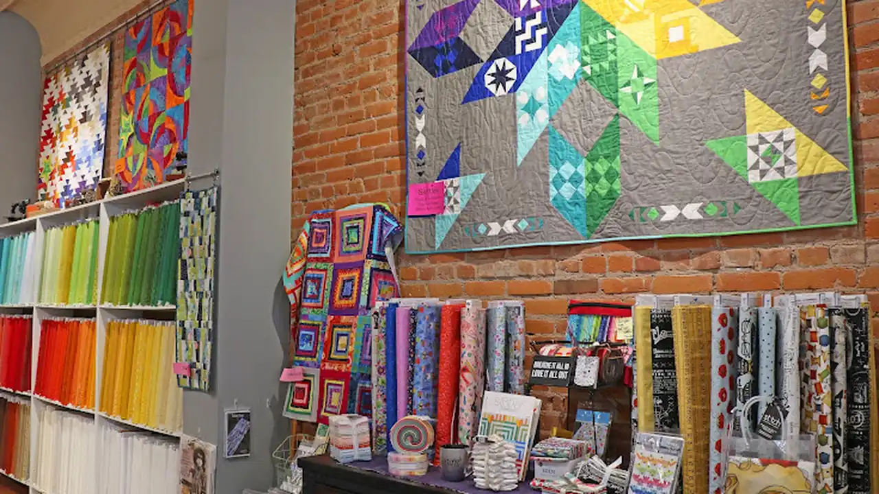 Fabric store in Durango, CO: Stitch A Quilt Store