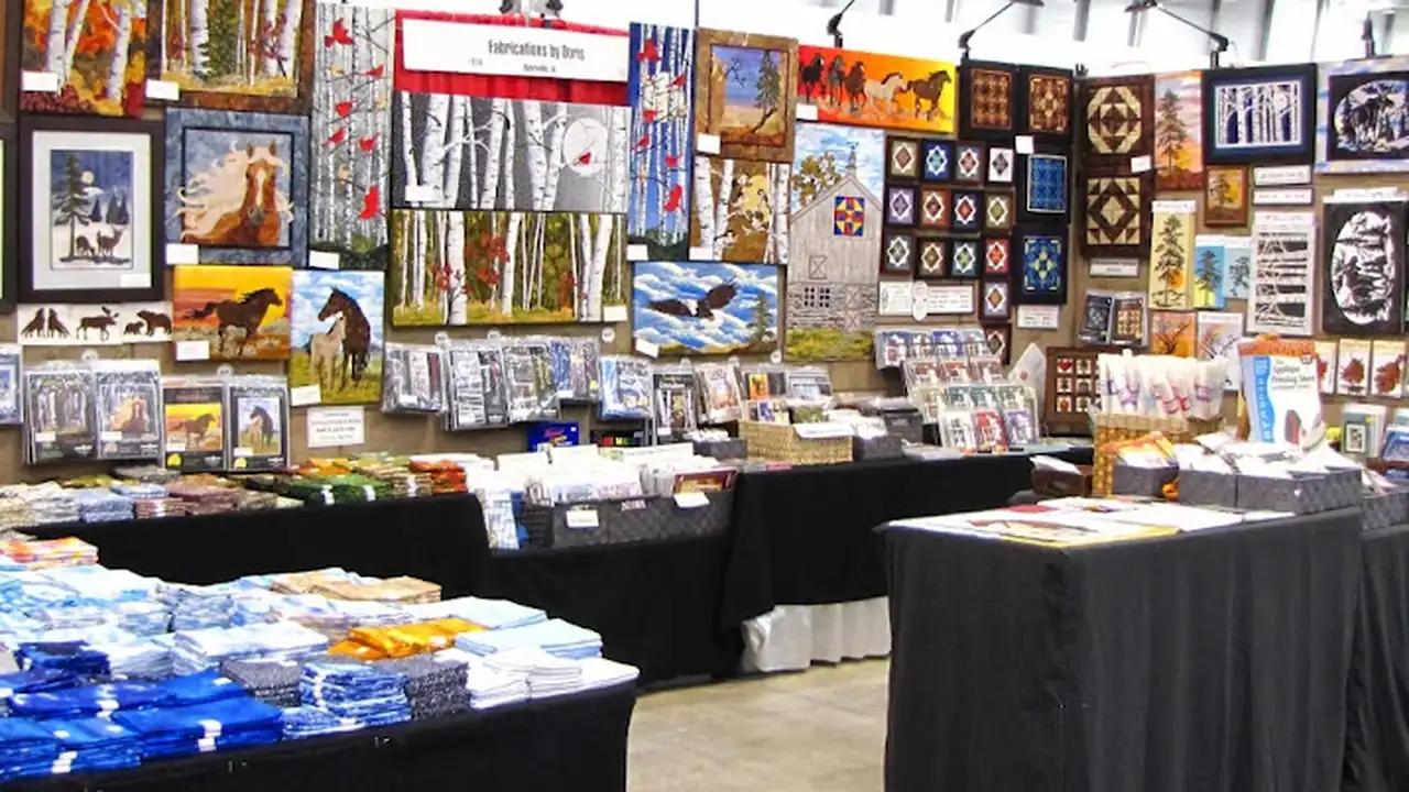 Fabric store in Dyersville, IA: Fabrications By Doris