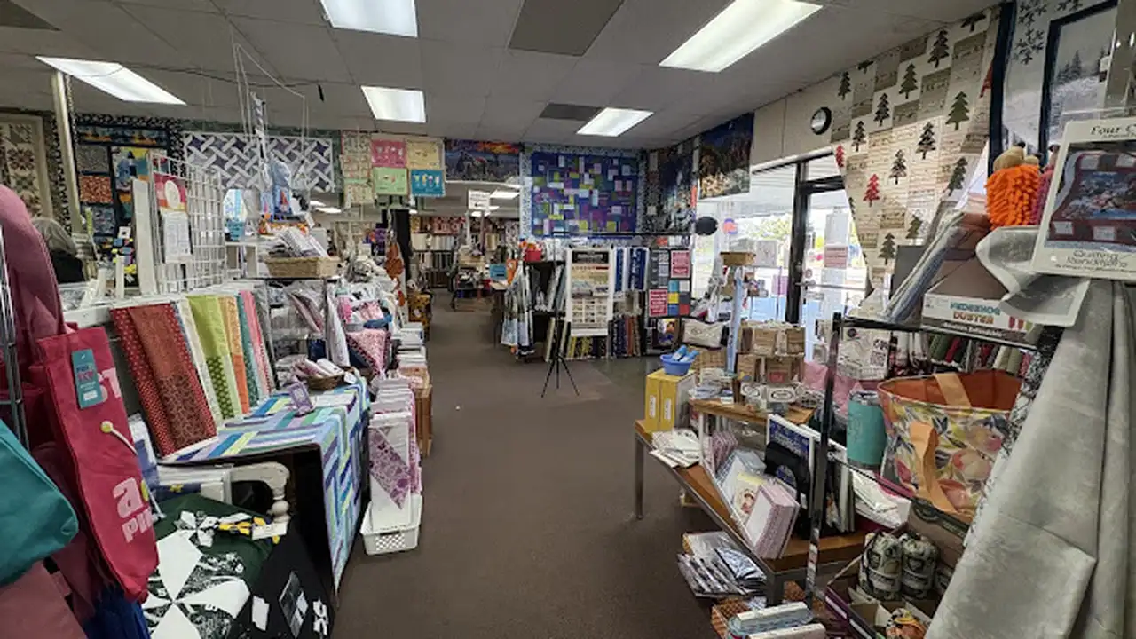 Fabric store in East Lansing, MI: Country Stitches