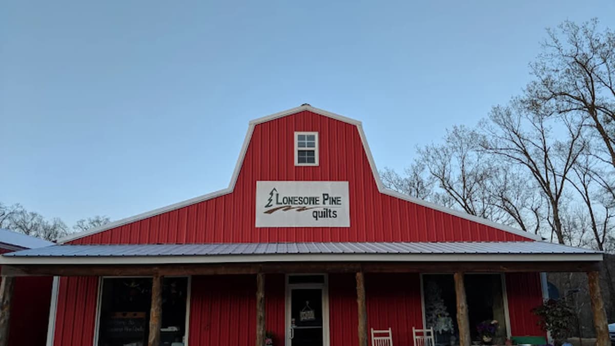 Fabric store in Elkins, AR: Lonesome Pine Quilts and Fabric
