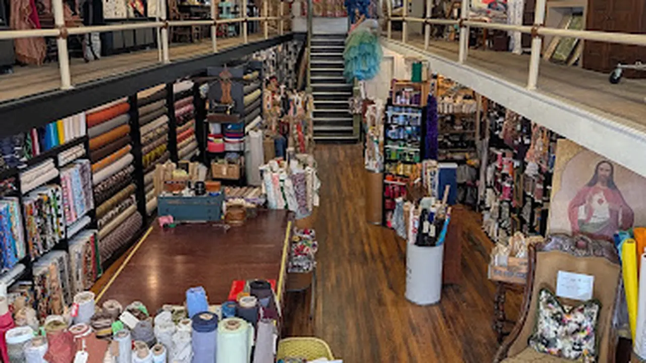 Fabric store in Etna, PA: LOOM