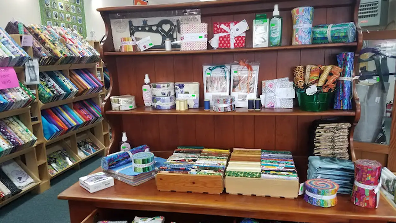Fabric store in Eureka, CA: Lavender Rose Fabrics Quilt Shop