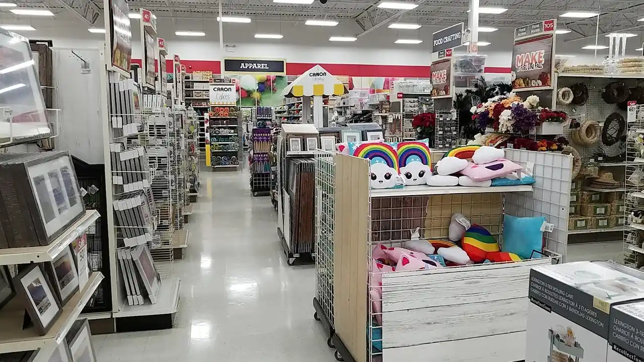 Fabric store in Evansville, IN: Michaels