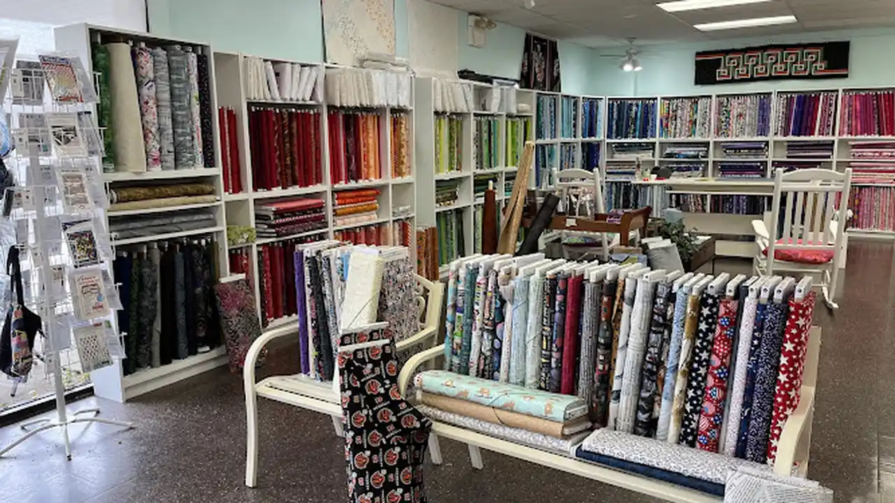 Fabric store in Fairfield, OH: Seams Sew Easy | Quilt, Embroidery, & Sewing Machine Store