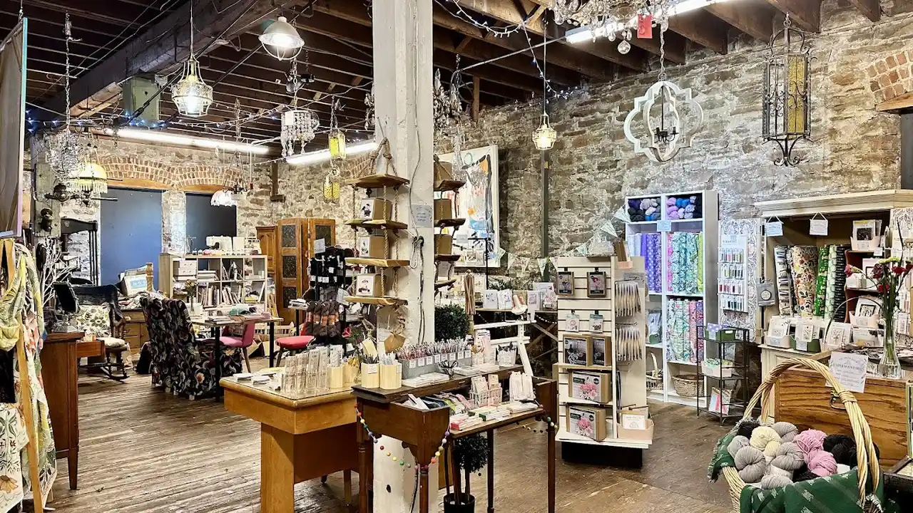 Fabric store in Fort Collins, CO: The Twisted Stitch