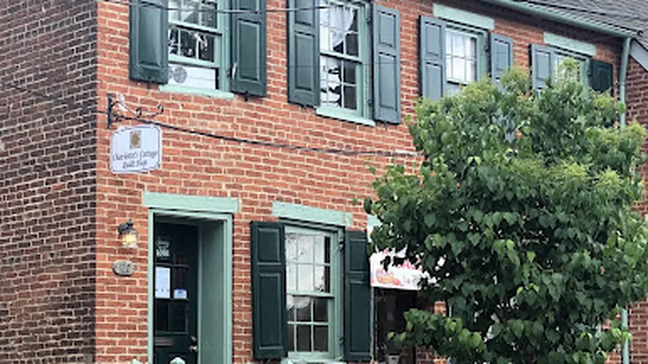 Fabric store in Frederick, MD: The Cottage Quilt Shop