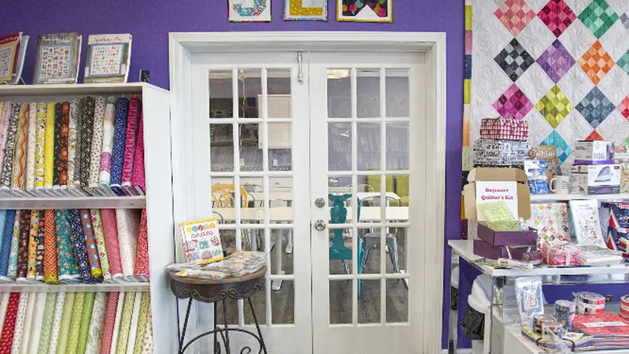 Fabric store in Friendswood, TX: The Sparkly Elephant Sewing Lounge